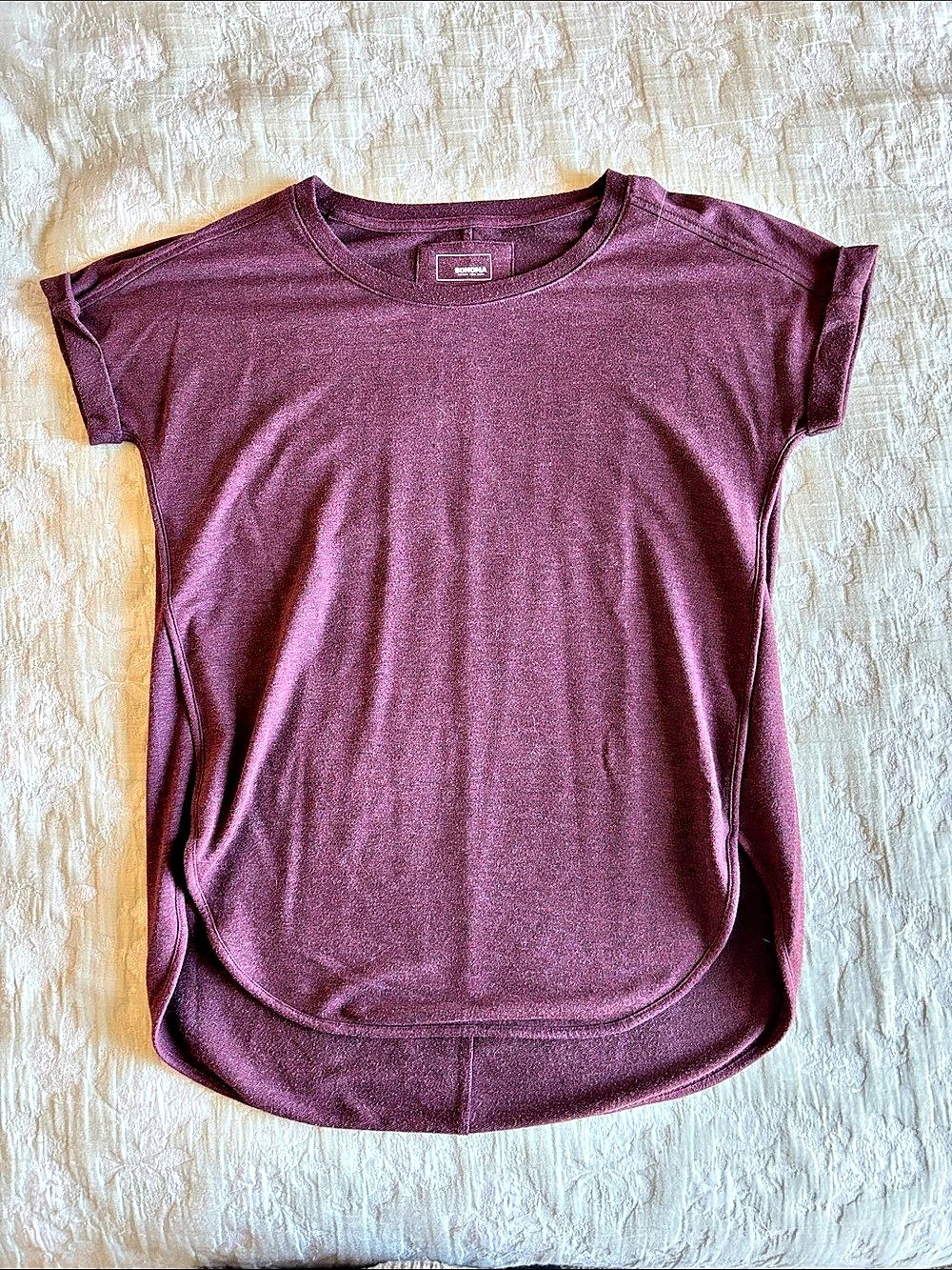 Sonoma Short Sleeve Top in Maroon Size Small Like New